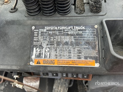 2010 Toyota 7FDU45 9150 lb Pneumatic Tire Wózek widłowy