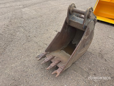 24 in Excavator Bucket
