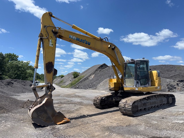 2004 Komatsu PC228USLC-3N0 Tracked Excavator 2004 Komatsu PC228USLC-3N0 Tracked Excavator