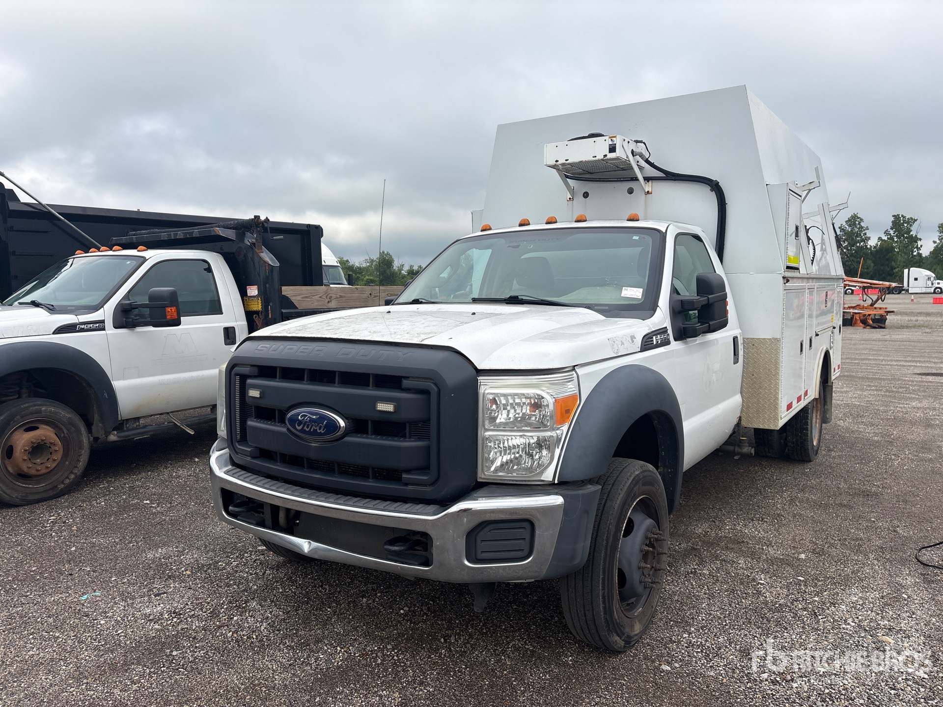 2015 Ford F-550 4x2 Service Truck (Inoperable)