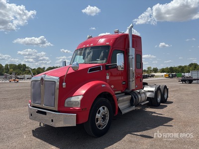 2019 Kenworth T880 6x4 T/A Sleeper Truck Tractor