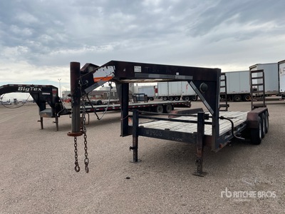 2004 JJN Enterprises Equipment Trailer