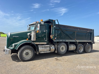 2018 Kenworth T800 8x4 Autocarro ribaltabile 3 assi