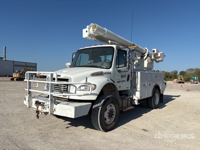 2015 Altec L37M 37 ft on 2016 Freightliner M2 106 4x4 高所作業車