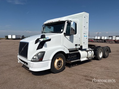 2015 Volvo VNL CNG 6x4 T/A Day Cab Truck Tractor