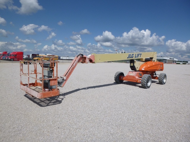 2010 JLG M600JP 4WD Diesel Telescopic Boom Lift