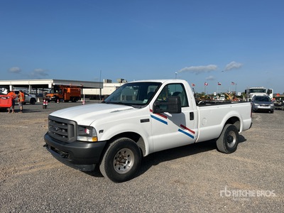 2002 Ford F-250 XL 4x2 Pickup