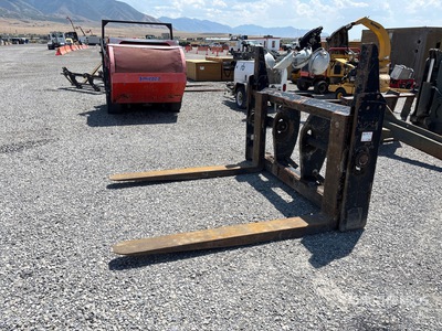 Cat 84 in Wheel Loader Forks