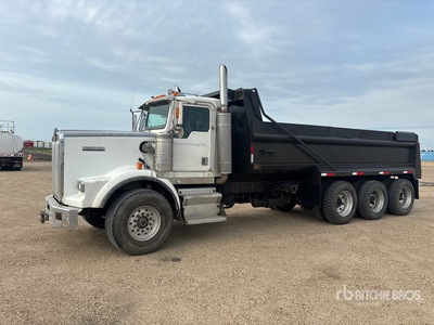 2002 Kenworth T800 6x4 T/A Dump Truck