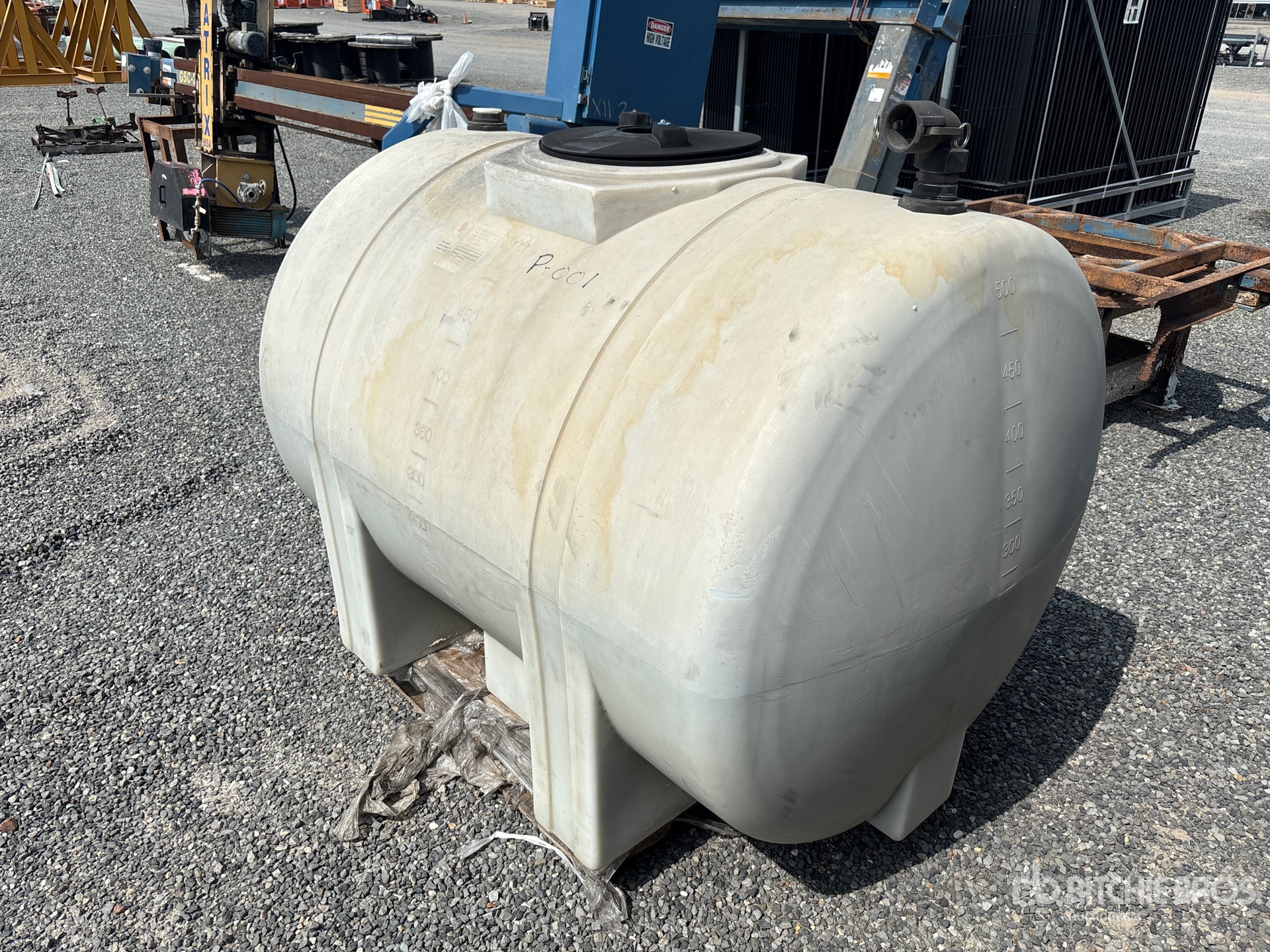500 gal Skid Mounted Plastic Fuel Tank
