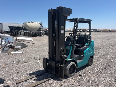 Mitsubishi FGC-25N Cushion Tire Chariot Élévateur