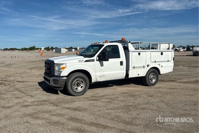 2016 Ford F-350 XL 4x2 Camion utilitaire