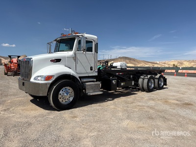 2009 Peterbilt 340 6x4 Camión rodante