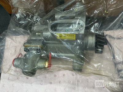 (5) Navistar Defense 1842722C91 Metering & Distributing Fuel Pumps