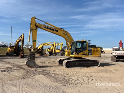 2016 Komatsu PC 210 LC 11 Excavatrice sur chenilles