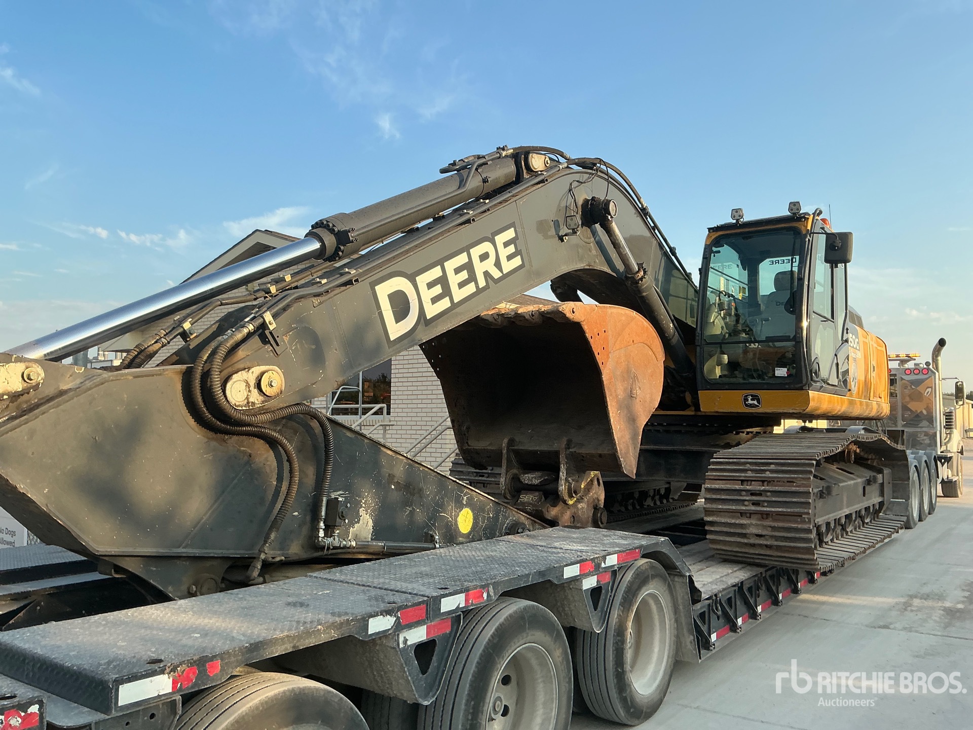 2021 John Deere 350G LC Tracked Excavator