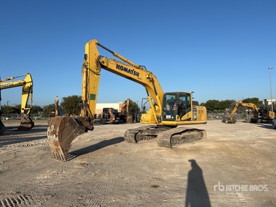 2017 Komatsu PC210LC-11 Tracked Excavator