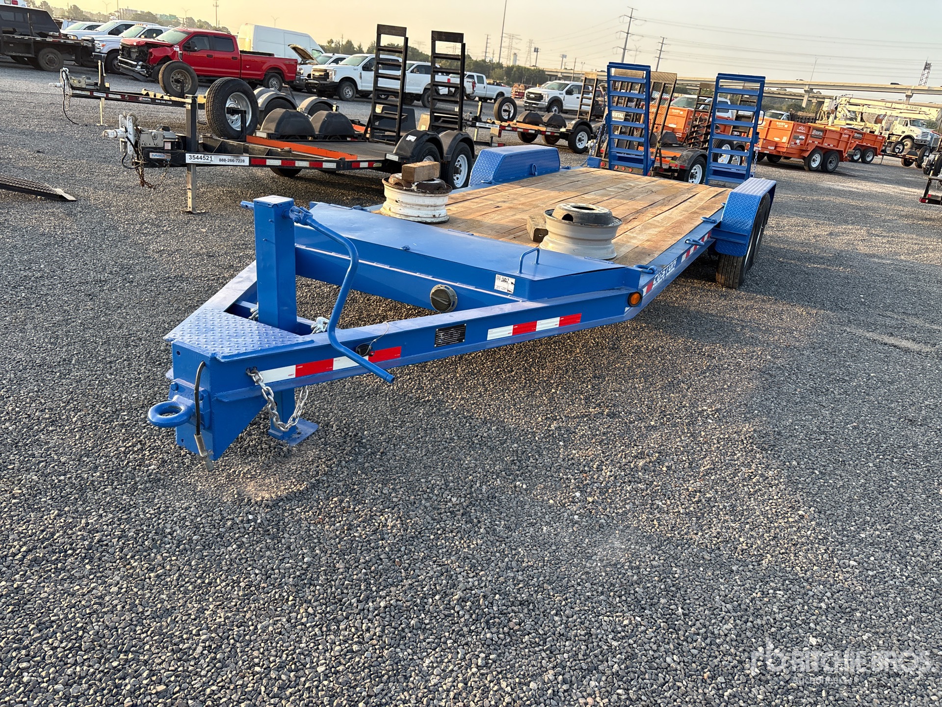 2013 Lucon 4T202HDBW 20 ft T/A Equipment Trailer