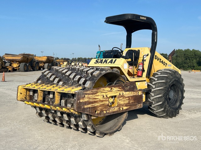 2013 Sakai SV540T Padfoot Drum Compactor
