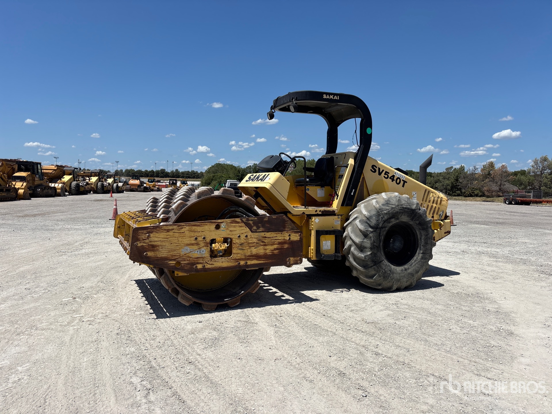 2014 Sakai SV540T Padfoot Drum Compactor