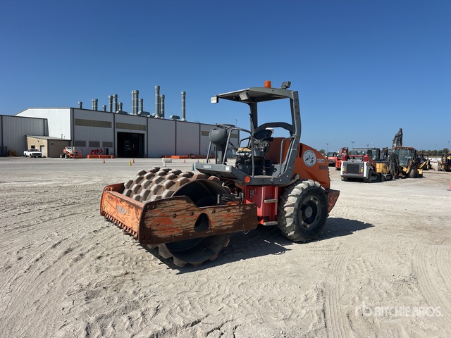 2010 Hamm 3007P Padfoot Drum Compactor