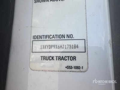 2017 Kenworth T680 6x4 Tracteur routier couchette
