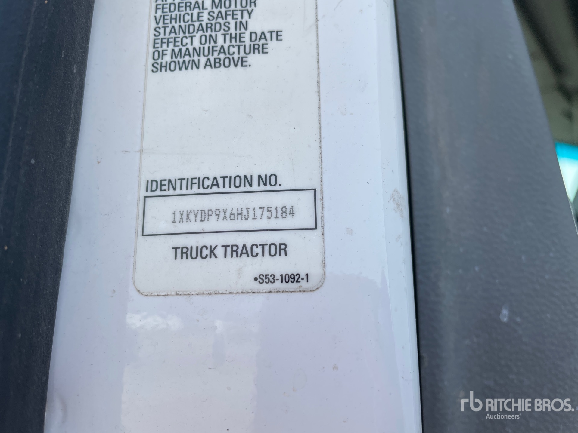 2017 Kenworth T680 6x4 T/A Sleeper Truck Tractor