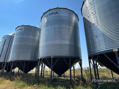 Cranfeild  +/- 4900 bu 5 Ring Hopper صومعة الحبوب