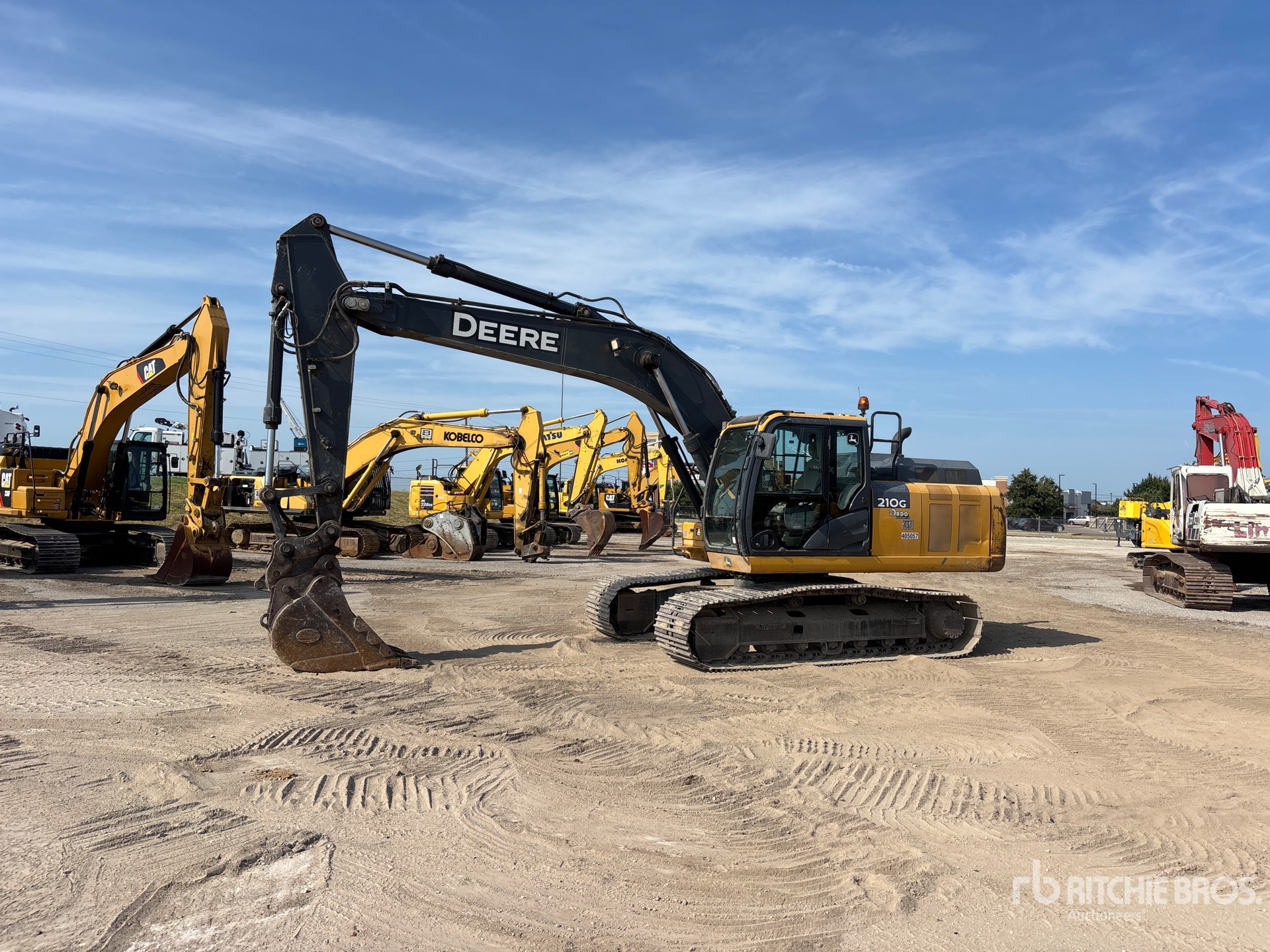 2019 John Deere 210G LC Tracked Excavator