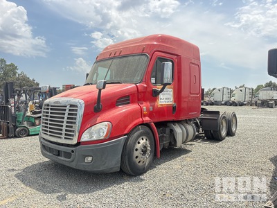 2018 Freightliner Cascadia 113 6x4 T/A Sleeper Truck Tractor