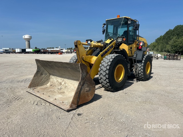 2017 Komatsu WA270-8 Wheel Loader