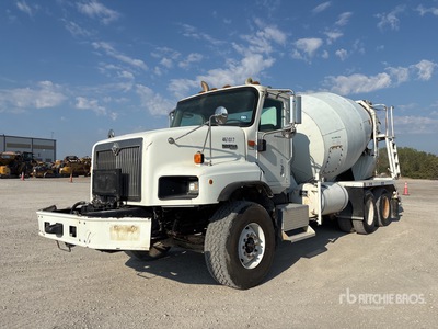 2007 International Paystar 5600i 6x4 Mixer Truck