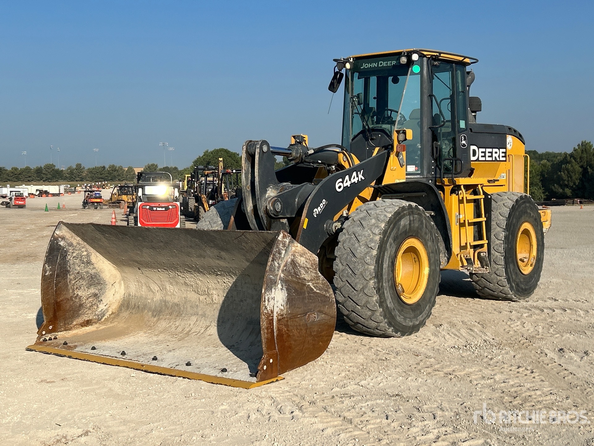 2018 John Deere 644 K Wheel Loader