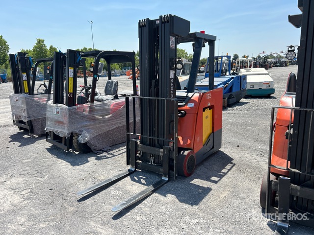 Toyota 8BNCU18 3500 lb Electric Forklift