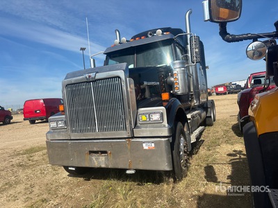 2017 Western Star 4900 6x4 Ciągnik siodłowy T/A z kabiną sypialną (Inoperable)