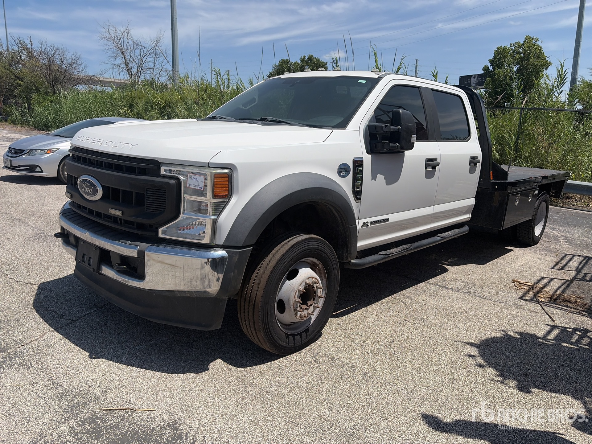 2020 Ford F-550 XL 4x2 Crew Cab Flatbed Truck