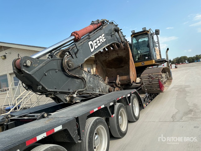 2017 John Deere 470G LC Tracked Excavator