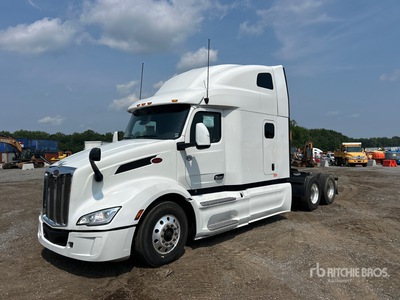 2022 Peterbilt 579 6x4 T/A Sleeper Truck Tractor