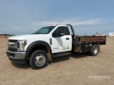 2019 Ford F-550 XLT 4x4 Flatbed Truck