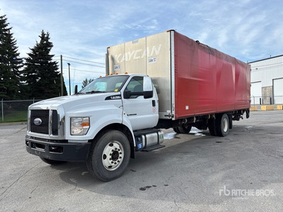 2016 Ford F-750 4x2 Curtain Side Truck