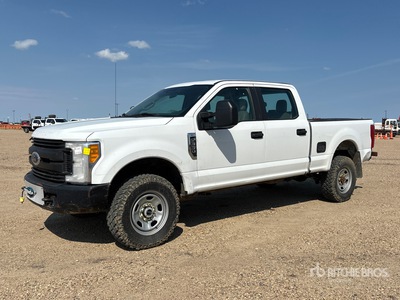 2017 Ford F-350 XL 4x4 Crew Cab Ute
