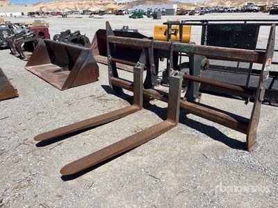Komatsu JRB60X96QTACH 60 in Q/C Wheel Loader Forks