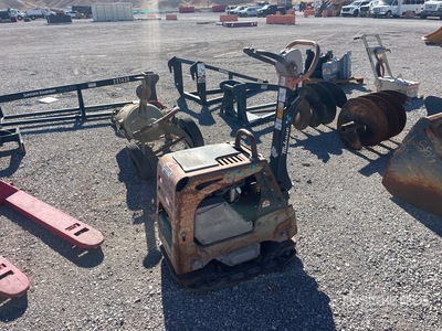 2021 Multiquip MVH308GH Trilplaat (Inoperable)