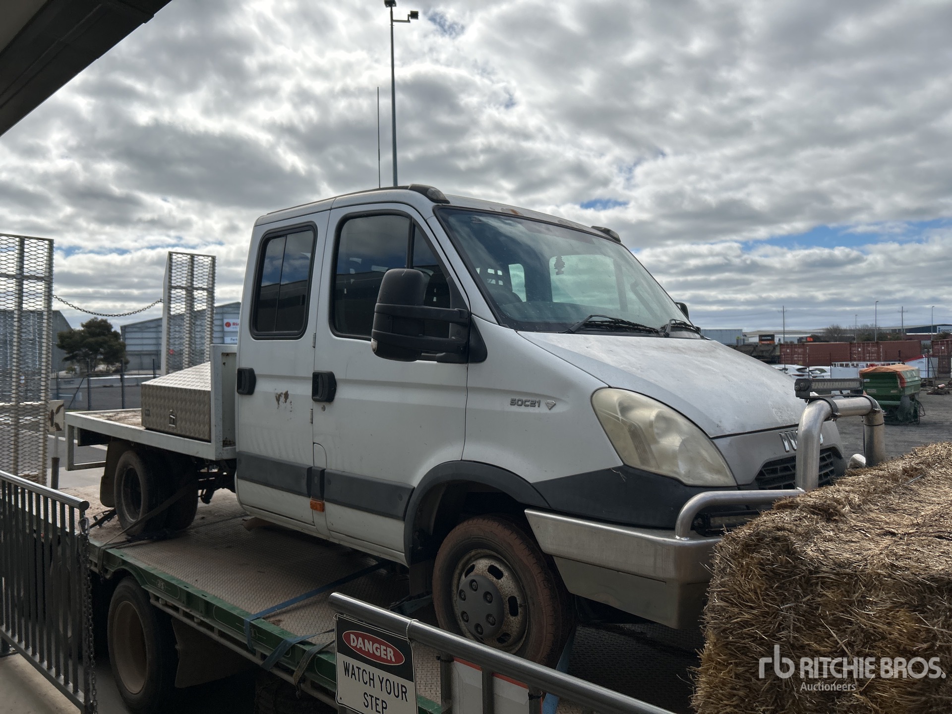 2014 Iveco Daily 50 series 4x2 Flatbed Truck (Inoperable)
