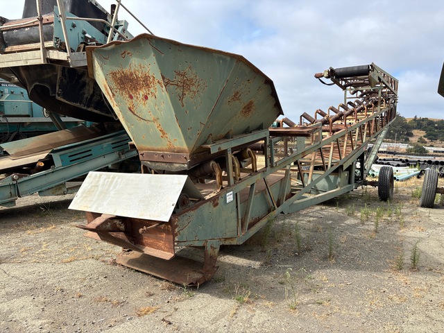 MGL 32 in x 71 ft Portable Stacking Conveyor