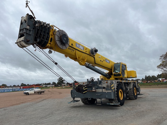Grove RT9150E 135 t 4x4 Rough Terrain Crane Grove RT9150E 135 t 4x4 Rough Terrain Crane