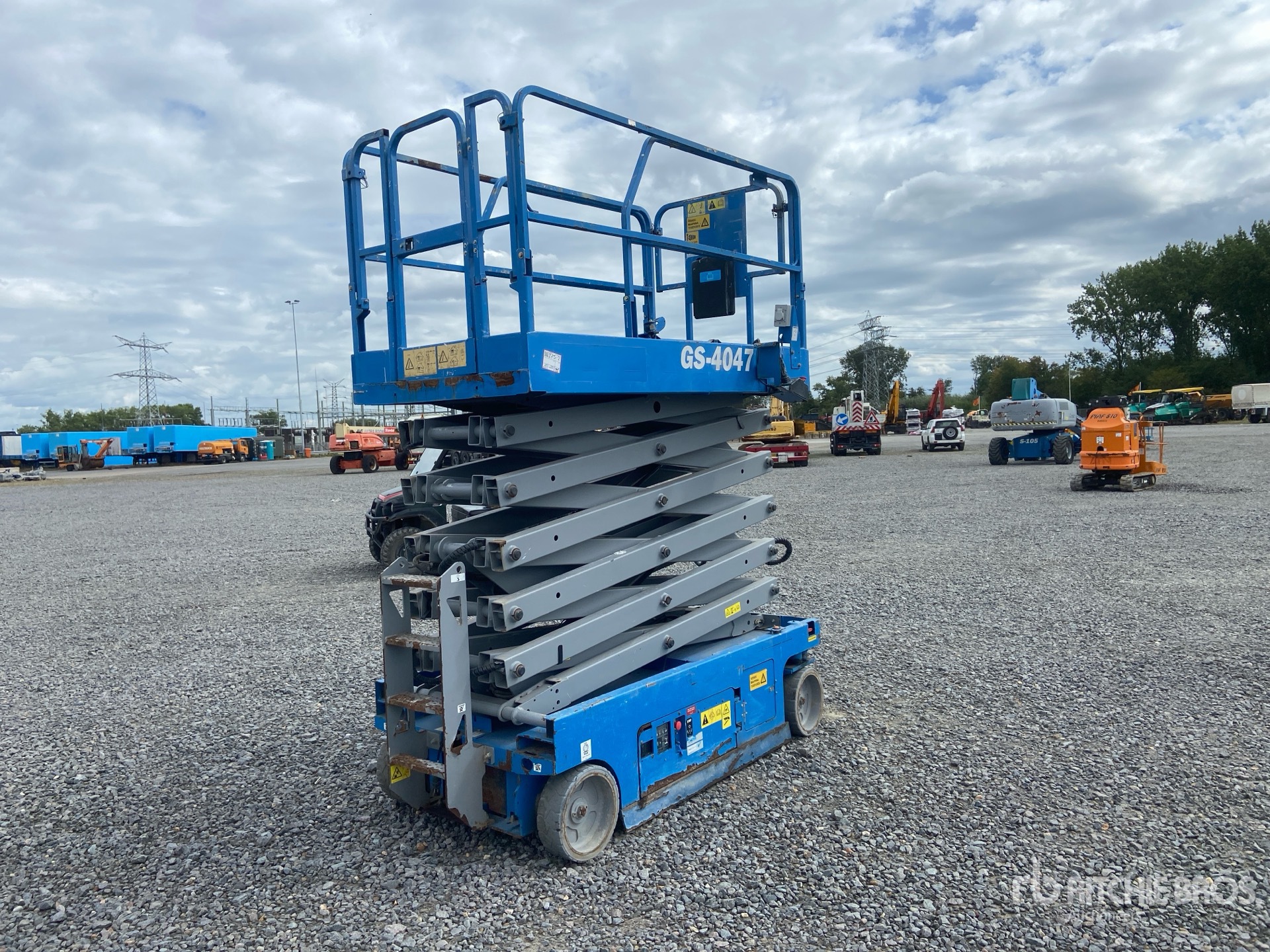 Genie GS-4047 Electric Scissor Lift
