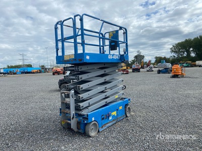 Genie GS-4047 Electric Scissor Lift