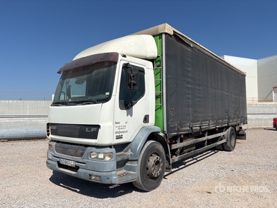 2006 DAF LF55.250 4x2 Camion con lona