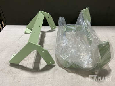 (12) Basic Rubber & Plastics 137709 Mounting Brackets